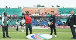 সিরিজ নির্ধারণী ম্যাচে টস হেরে ব্যাটিংয়ে বাংলাদেশ
