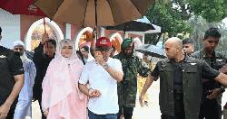 নেট দুনিয়ায় প্রশংসায় ভাসছেন প্রধানমন্ত্রী