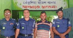 তেঁতুলিয়ায় ইউপি সদস্যের বাড়ি থেকে চোরাই গরু উদ্ধার, আটক ১