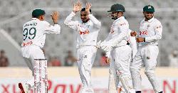 তাসকিন ও মিরাজের জোড়া আঘাত ম্যাচে ফিরল বাংলাদেশ