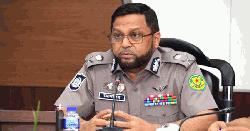 গরুর ট্রাক নিয়ে টানাটানি করলে কঠোর ব্যবস্থা: ডিএমপি কমিশনার
