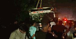চট্টগ্রামে বাস-লেগুনার মুখোমুখি সংঘর্ষ, নিহত ৩
