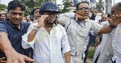 অভিষেককে হেনস্থা, গ্রেপ্তার ৬