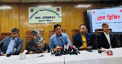 বিমানবন্দরে হাজিদের ১৫০ লাগেজ কেটে মালামাল চুরির বিষয়টি অসত্য: বিমান প্রতিমন্ত্রী