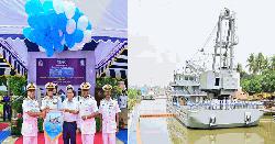 নৌবাহিনী পরিচালিত ডকইয়ার্ডে নির্মিত ফ্লোটিং ক্রেন যুক্ত হলো নৌবহরে