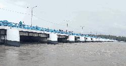 উজানের ঢলে বাড়ছে তিস্তার পানি