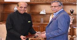 রাষ্ট্রপতির কাছে ভারতের নবনিযুক্ত হাইকমিশনারের পরিচয়পত্র পেশ