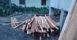 মঠবাড়িয়ায় আদালতের নিষেধাজ্ঞা অমান্য করে জমি দখলচেষ্টা
