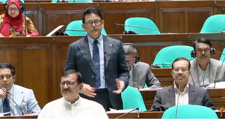 কাউকে আঘাত করতে চাননি শিক্ষামন্ত্রী, বিতর্কিত মন্তব্যের জন্য দুঃখ প্রকাশ