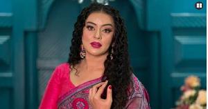 নতুন পরিচয়ে মডেল রুমা