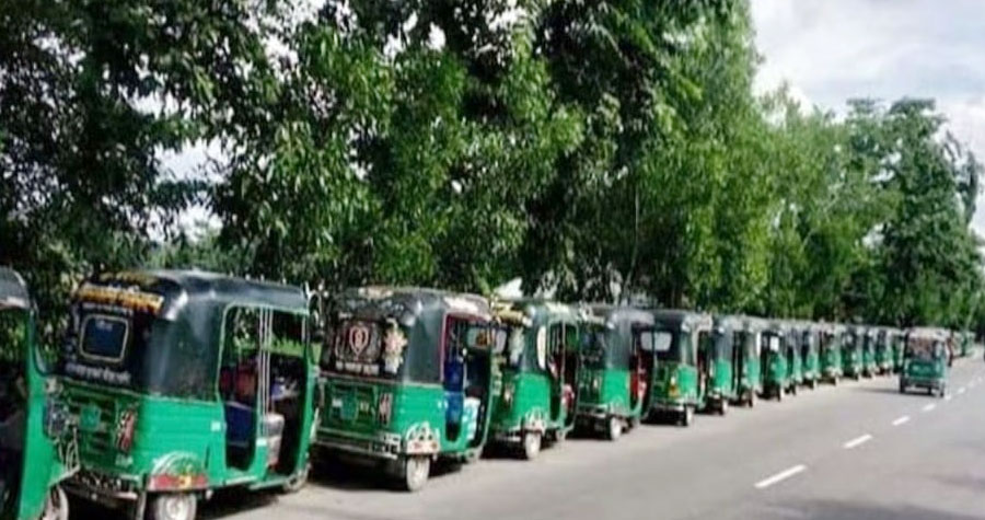 গ্যাস সংকটে সিএনজি পাম্পে দীর্ঘ লাইন