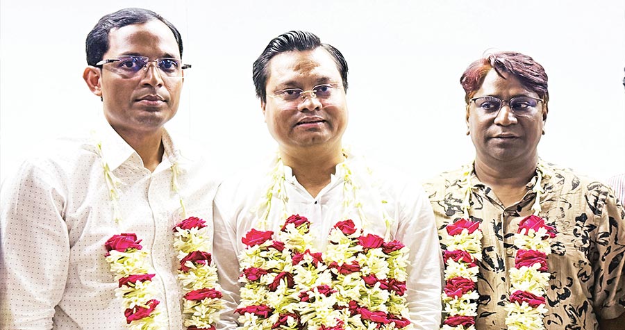 বিএসআরএফের নির্বাচনে বিজয়ী সভাপতি মাসউদুল হক, সাধারণ সম্পদক উবায়দুল্লাহ বাদল, প্রথম কার্যনির্বাহী সদস্য রবিউল ইসলাম।
