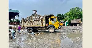 ঢাকা উত্তর সিটি করপোরেশনের ময়লা ব্যবস্থাপনায় চরম অনিয়ম